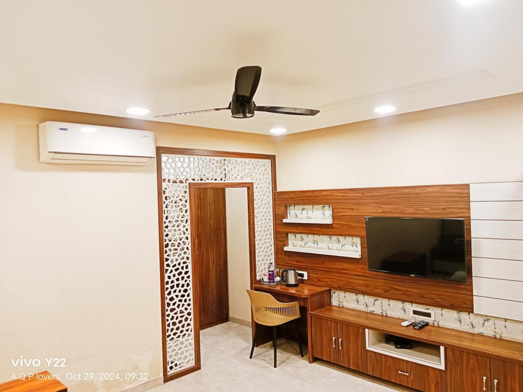 Lemon Wood Suites Pune Luaran gambar